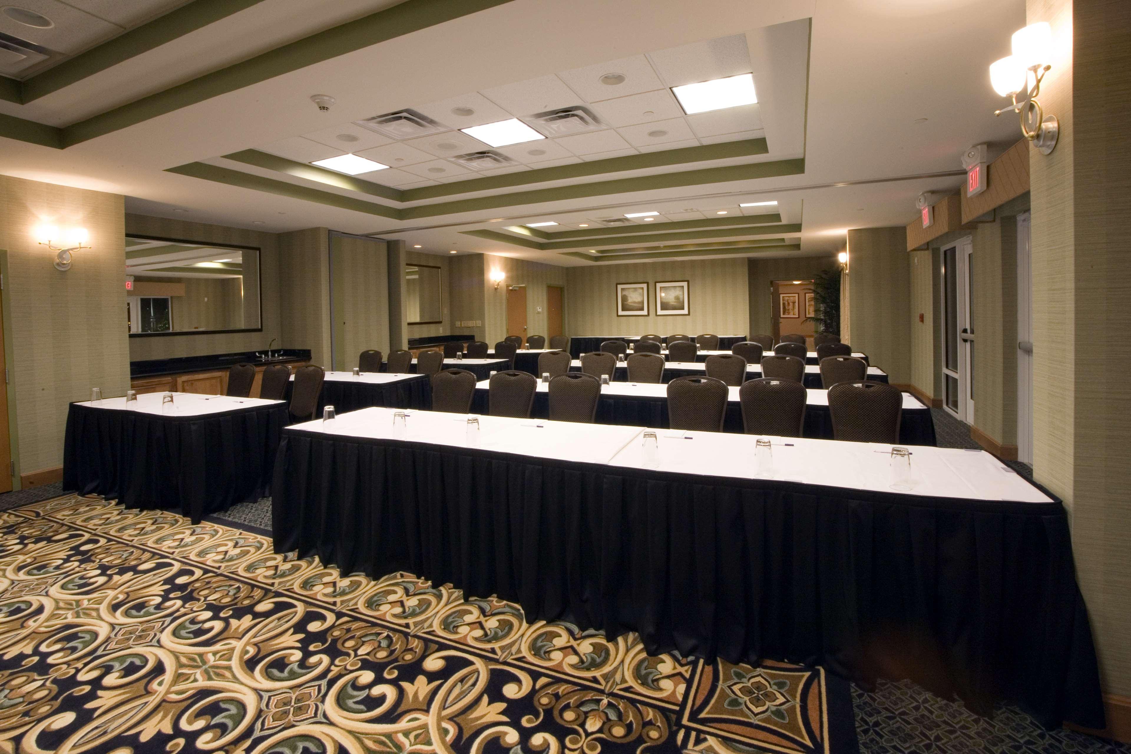 Hilton Garden Inn Tulsa South Εξωτερικό φωτογραφία