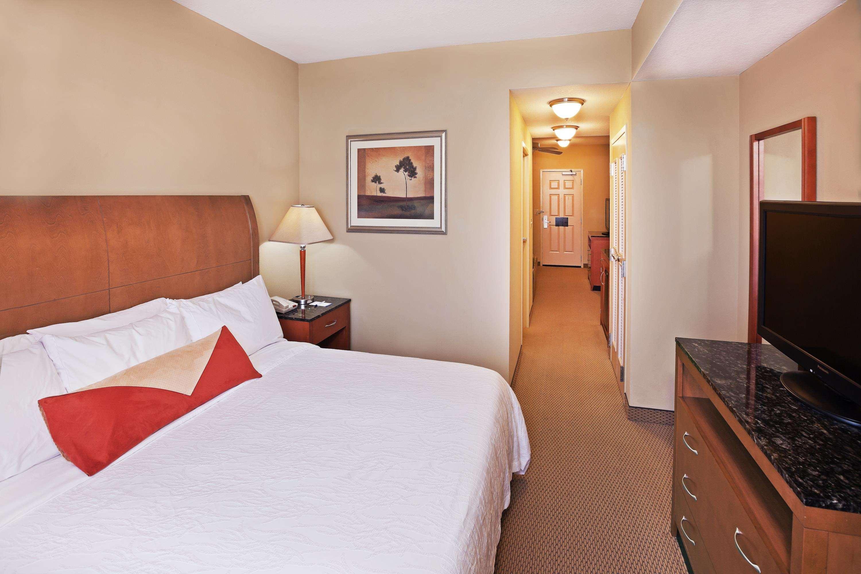 Hilton Garden Inn Tulsa South Εξωτερικό φωτογραφία