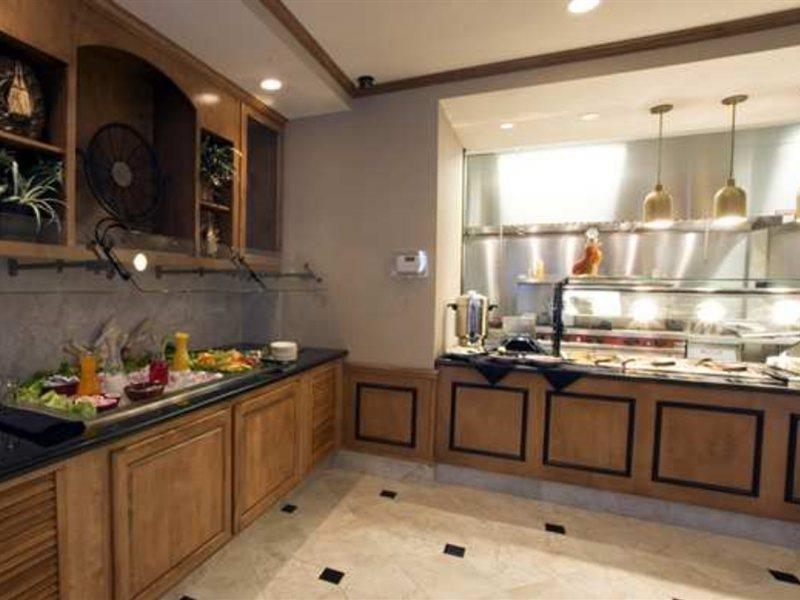 Hilton Garden Inn Tulsa South Εξωτερικό φωτογραφία