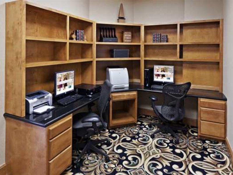 Hilton Garden Inn Tulsa South Εξωτερικό φωτογραφία