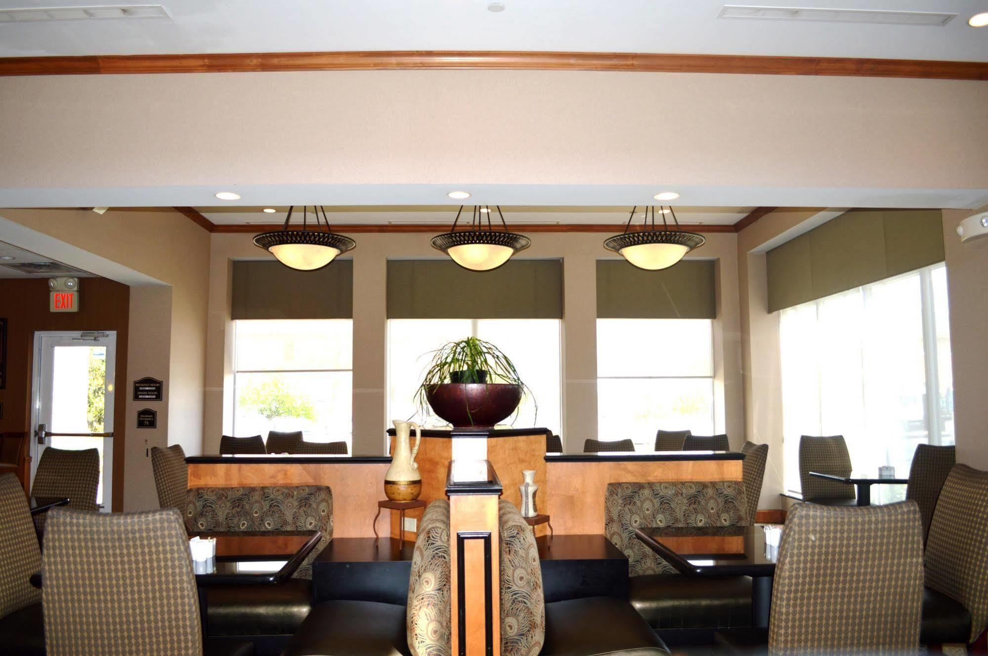 Hilton Garden Inn Tulsa South Εξωτερικό φωτογραφία
